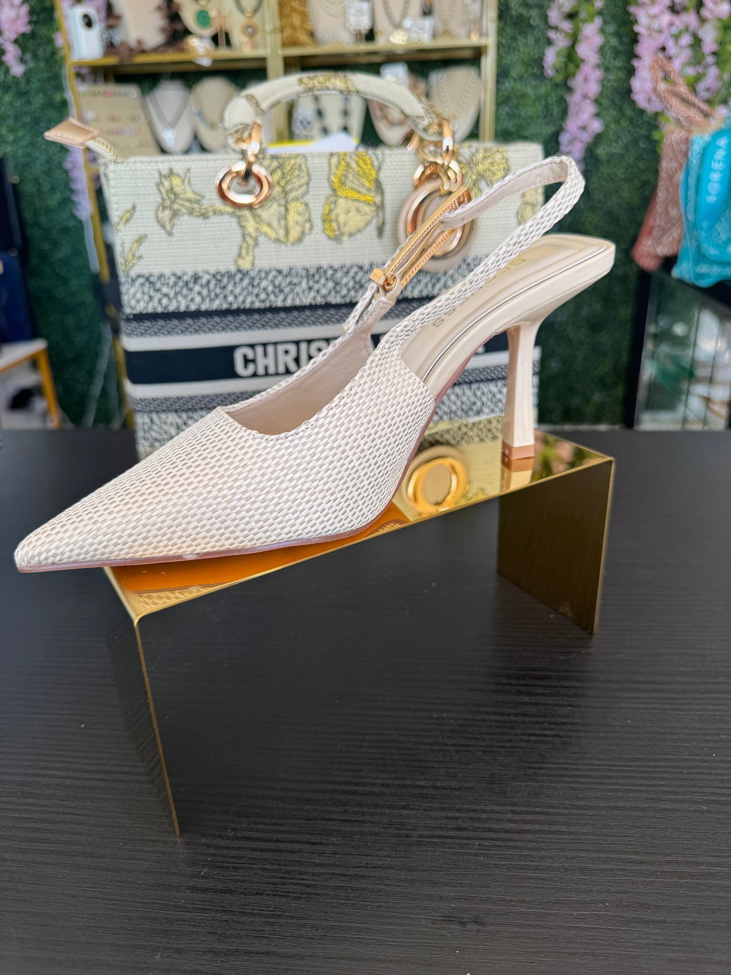 Bernes Chrysanthemums Shoe Ivory