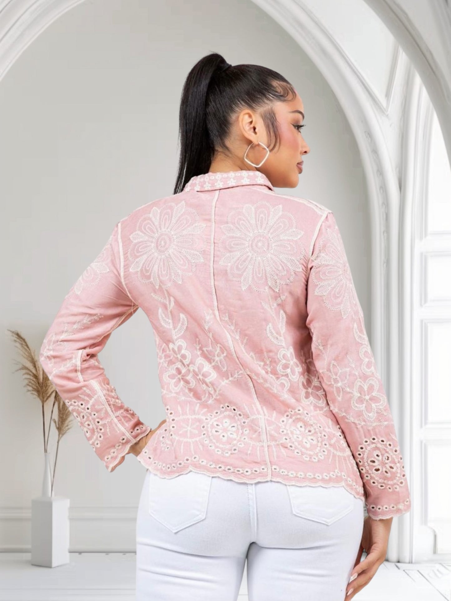 Embroidery Top with Long Sleeves Pink