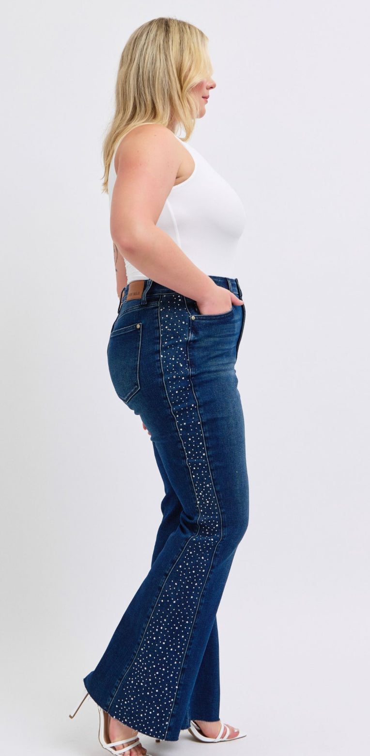 Plus Size Denim With Accent in Side