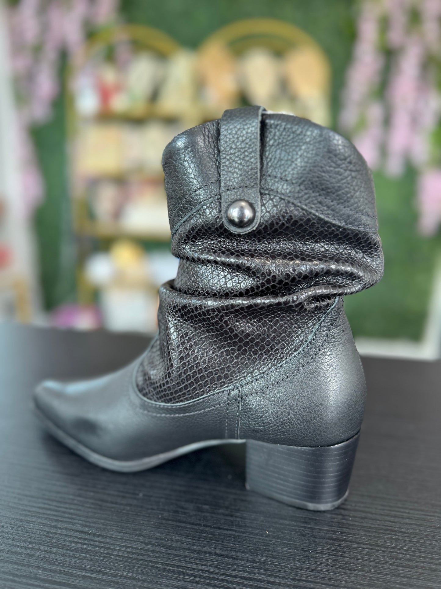 Black Boots Low (Bottucson 2 XXIII) in Snake Mamba B Preto