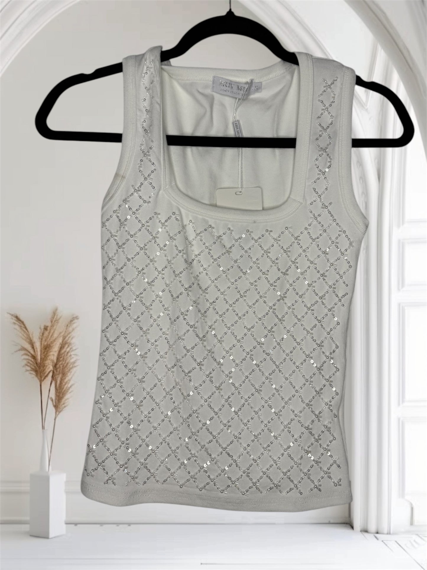 Sleeveless Top With Pearls Accent