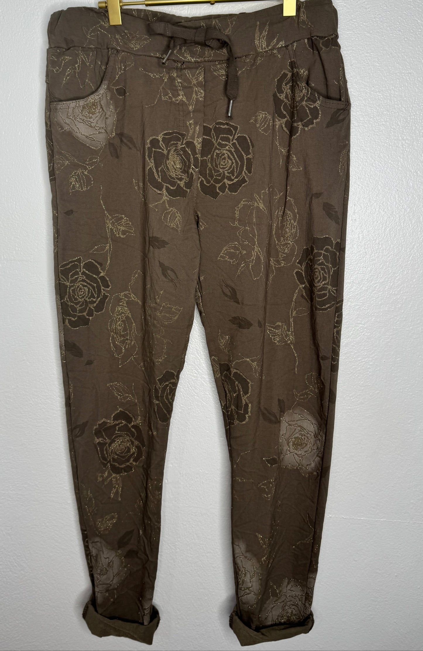 Italian Capri Pants in Rich Brown