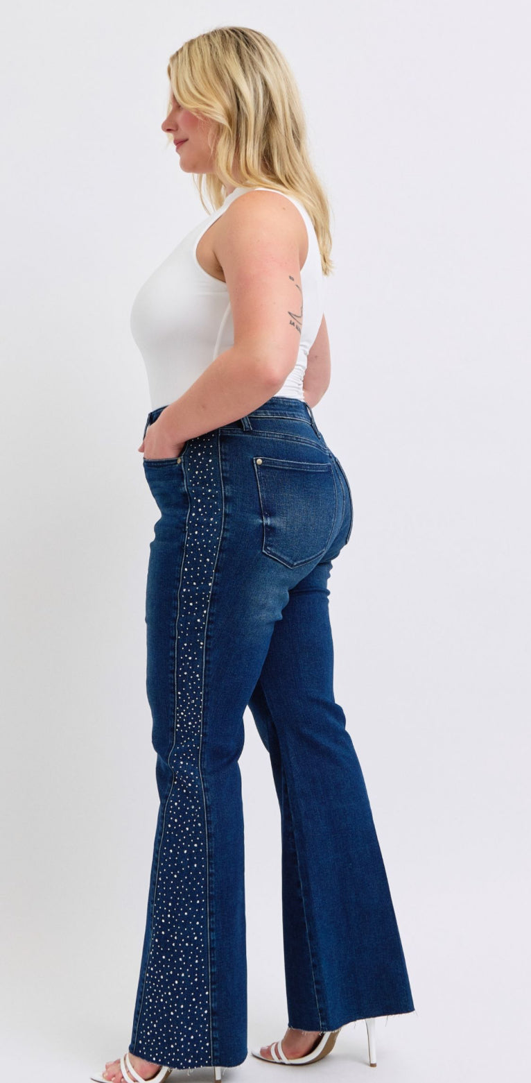 Plus Size Denim With Accent in Side