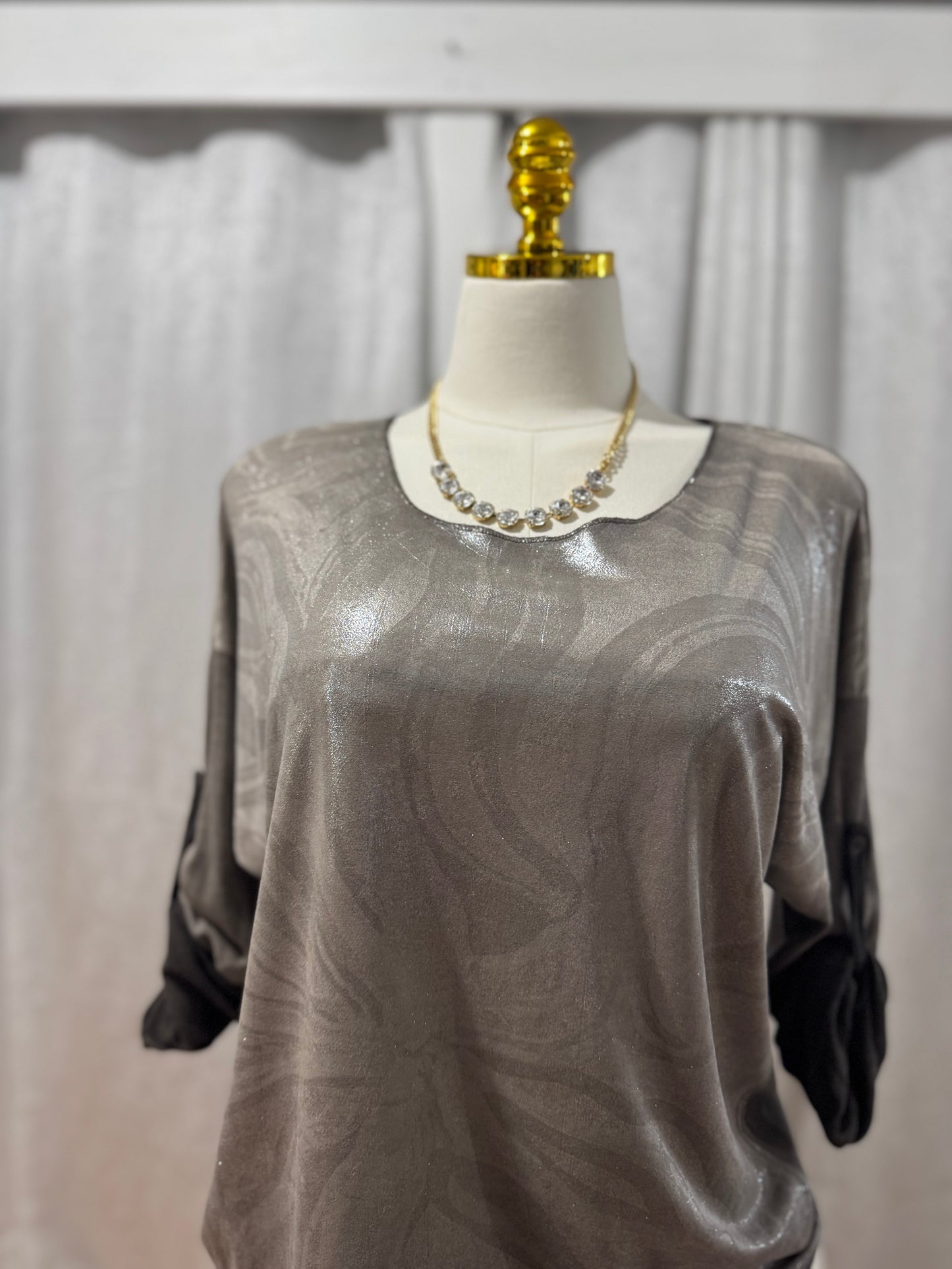 Italian Collection Silver Metallic Animal Print Details