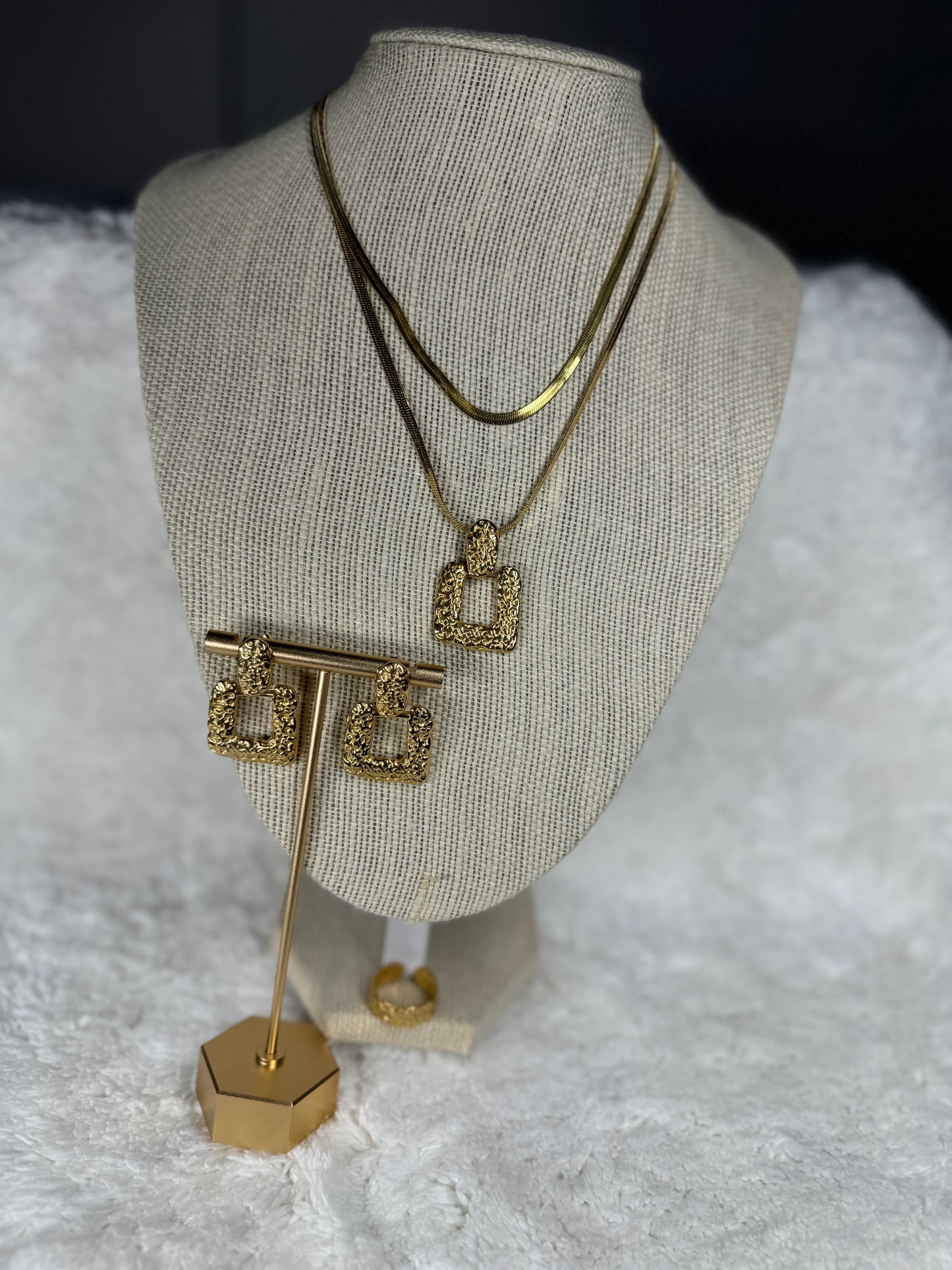 Necklace Set
