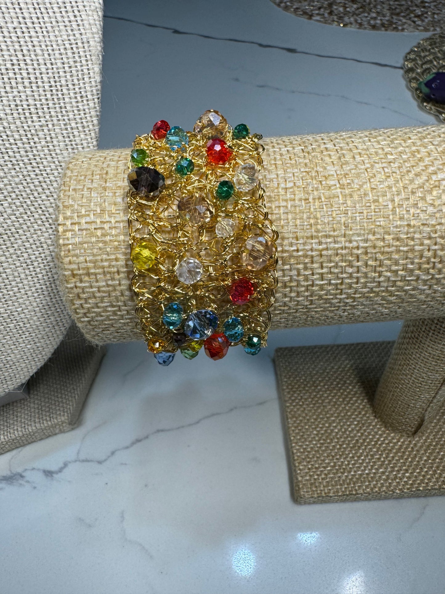 Lavish Bracelet With Natural Stones Gold Plated