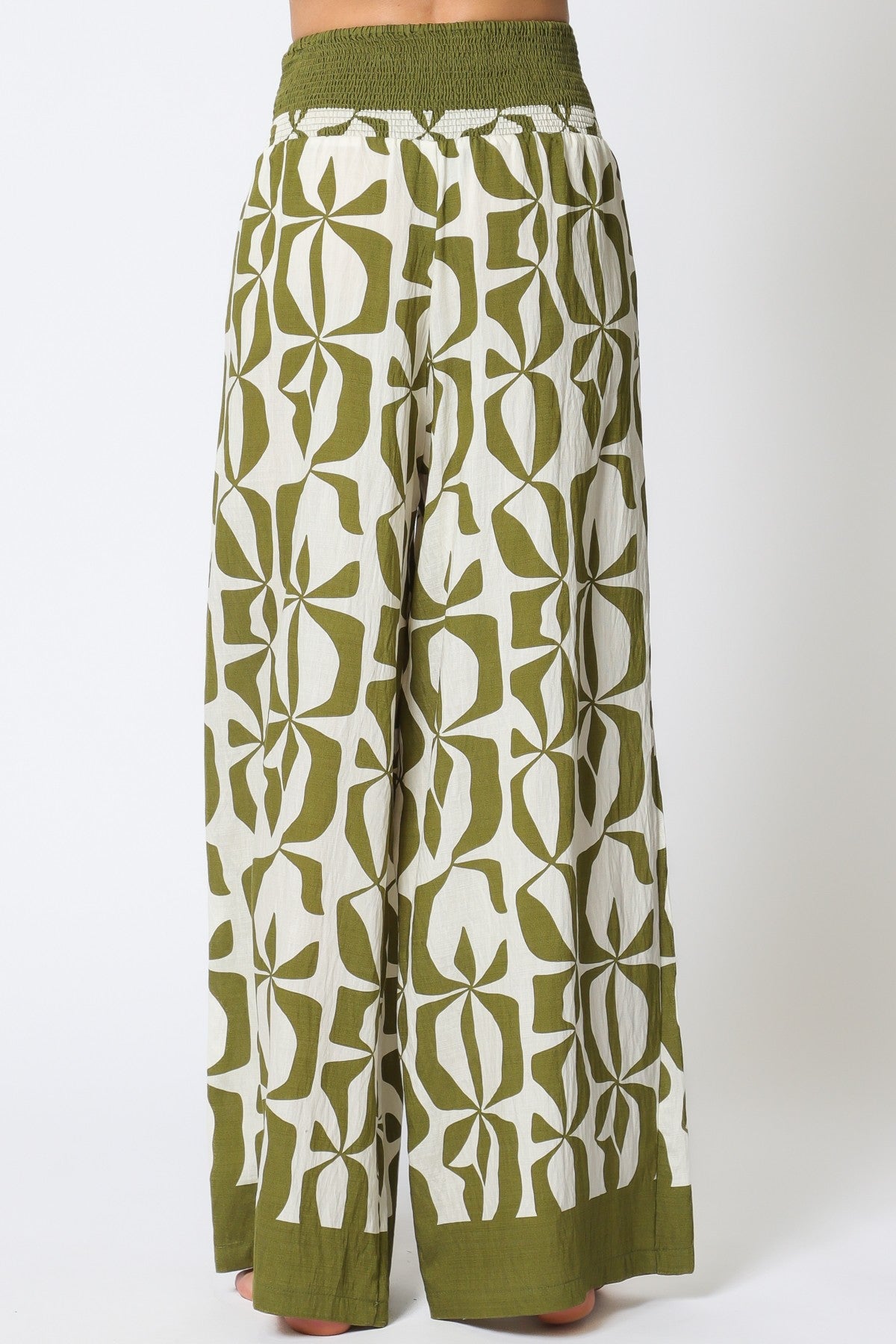 Green Long Pants Feature An Elastic Waistband