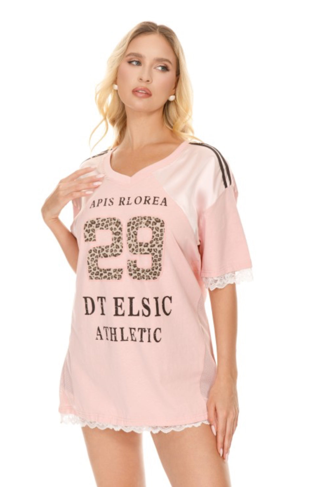 Oversized T-shirt In Pink Features Distinctive Animal Print Details