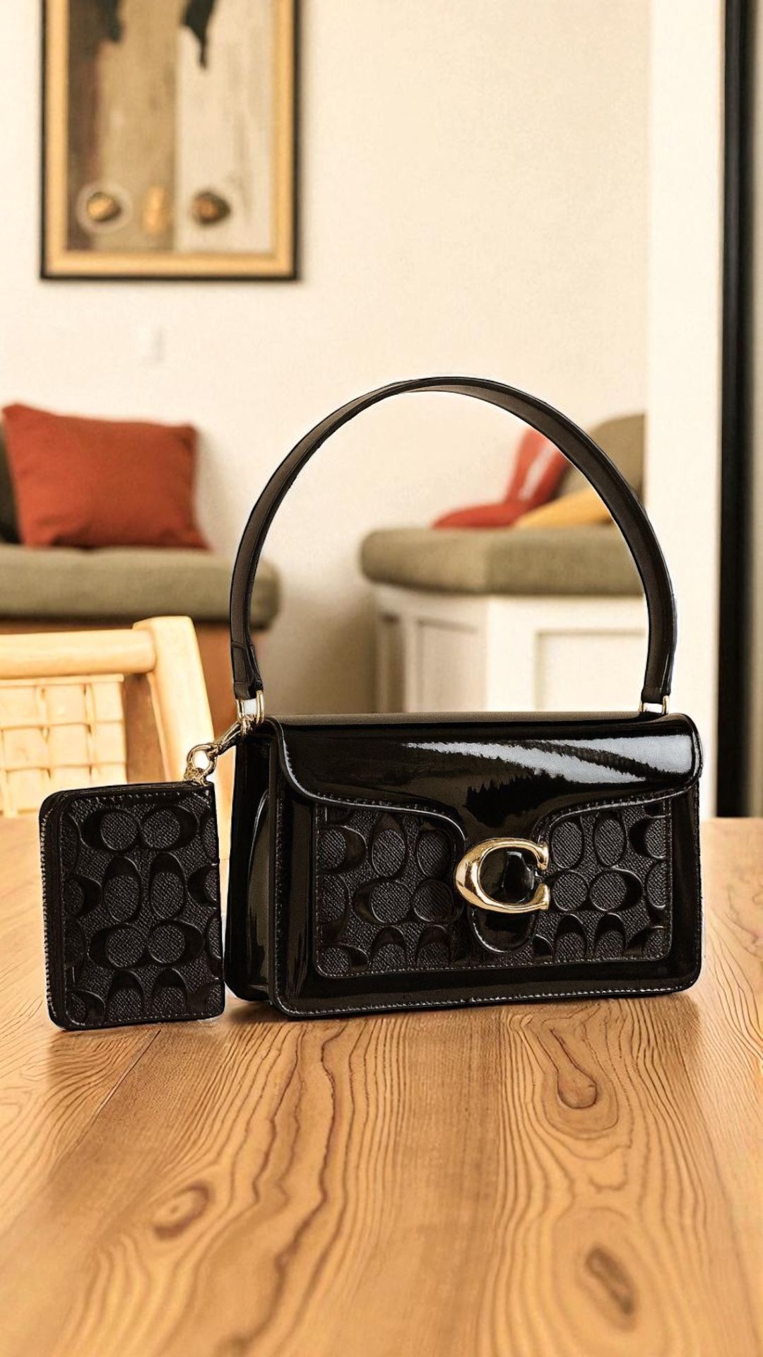 Inspired Medium Clutch Bag C in Black