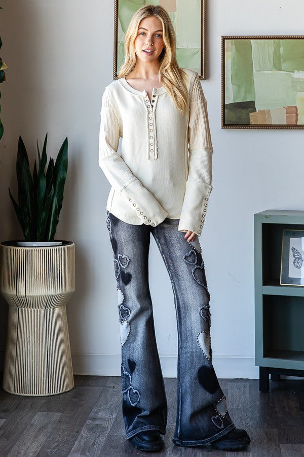 WASHED TEXTURED CONTRAST SNAP BUTTON CUFFS TOP