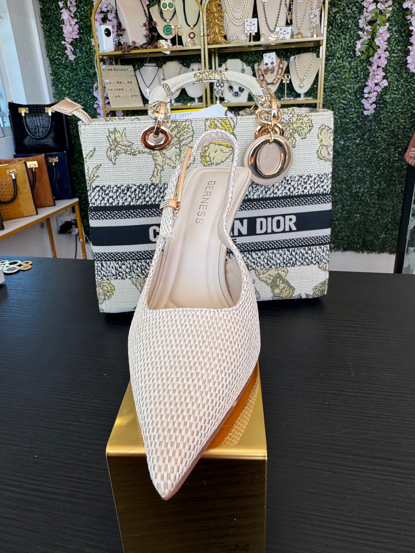 Bernes Chrysanthemums Shoe Ivory