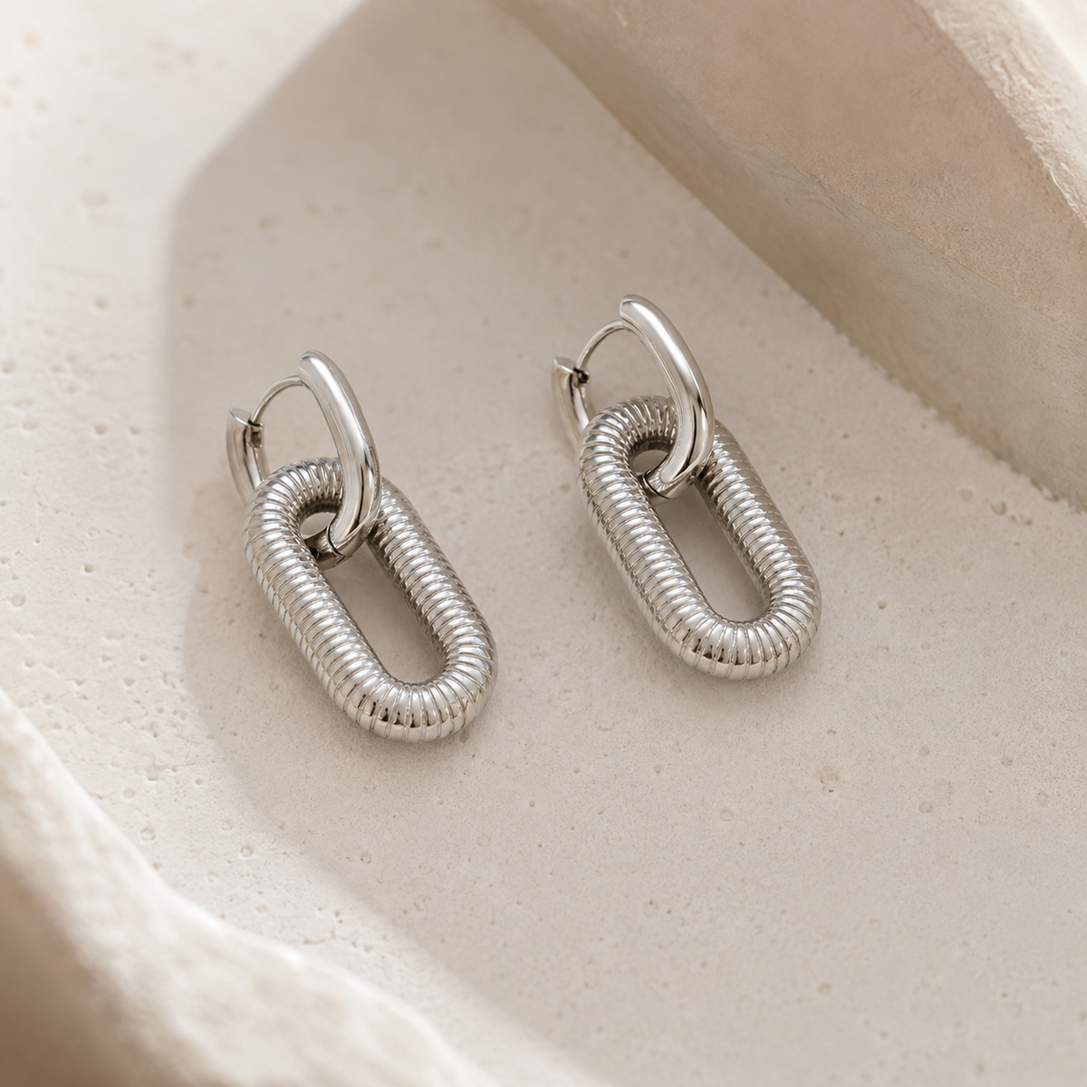 Ion Plating (IP) 18K Gold Plated Silver/Silver U Shape 304 Stainless Steel Hip-Hop Oversized Waterproof Non Tarnish Earrings