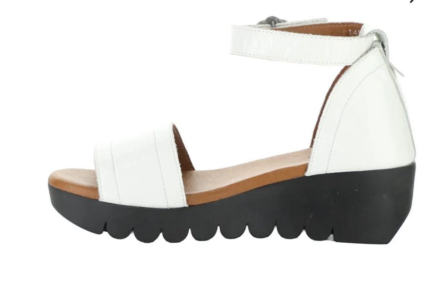 VOIK386FLY White NAPPALAK