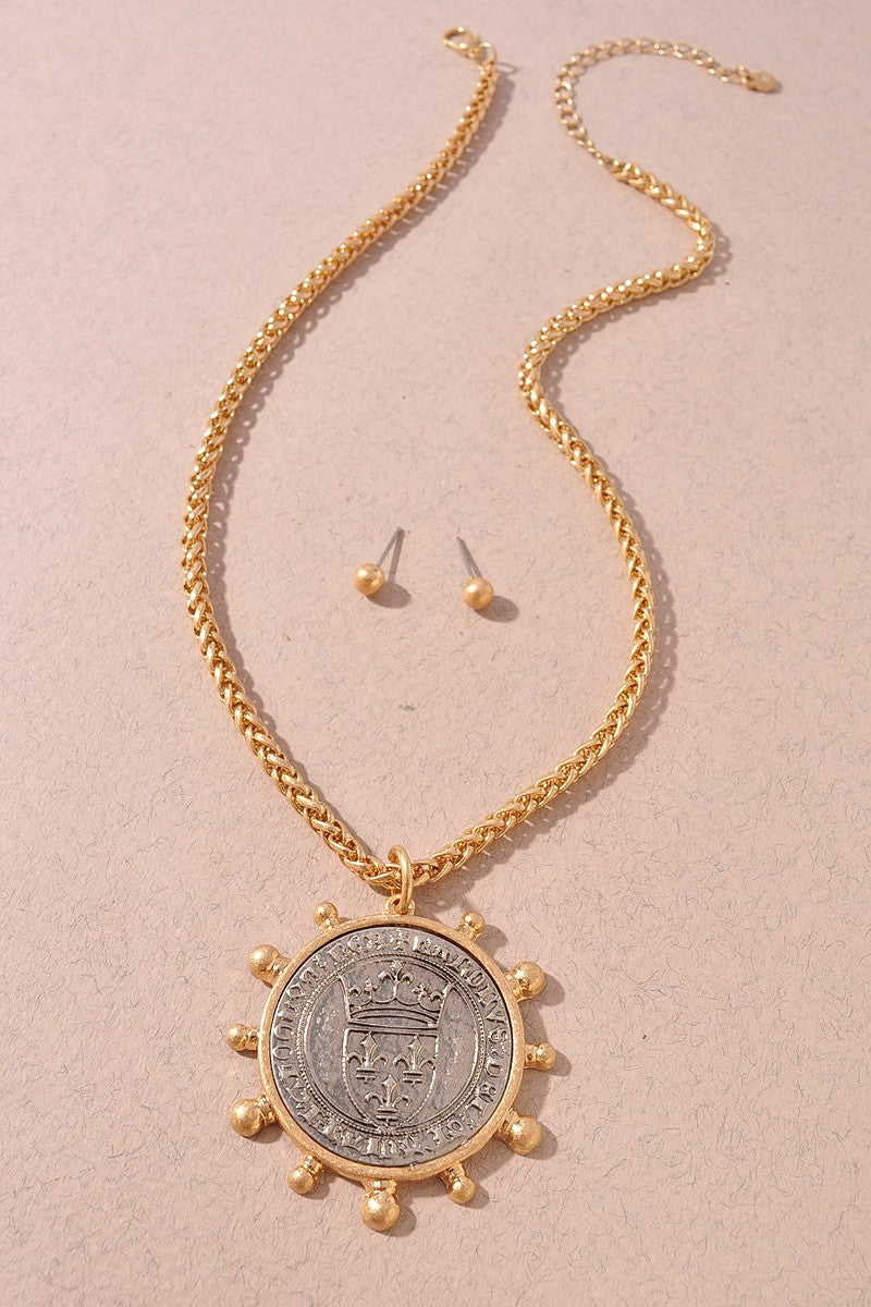 Medallion Pendant Metal Necklace Earring Set