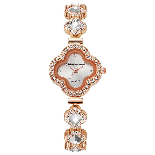 Four Leaf Clover Horseshoe Buckle Quartz Women's Watches in White