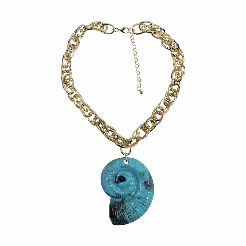 Blue Conch Necklace With Electroplated Golden Plated Metal