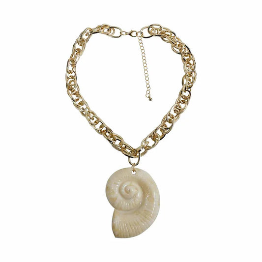 Beige Conch Necklace With Electroplated Golden Plated Metal