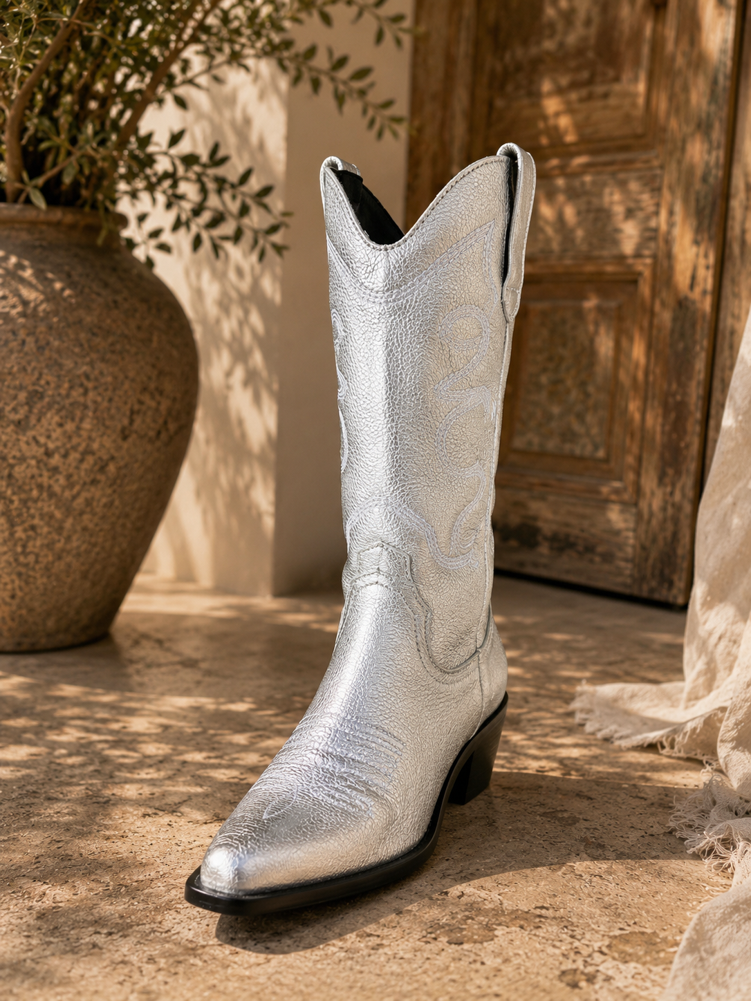 Leather High Metallic Silver Boots (Botwestern XXIII)