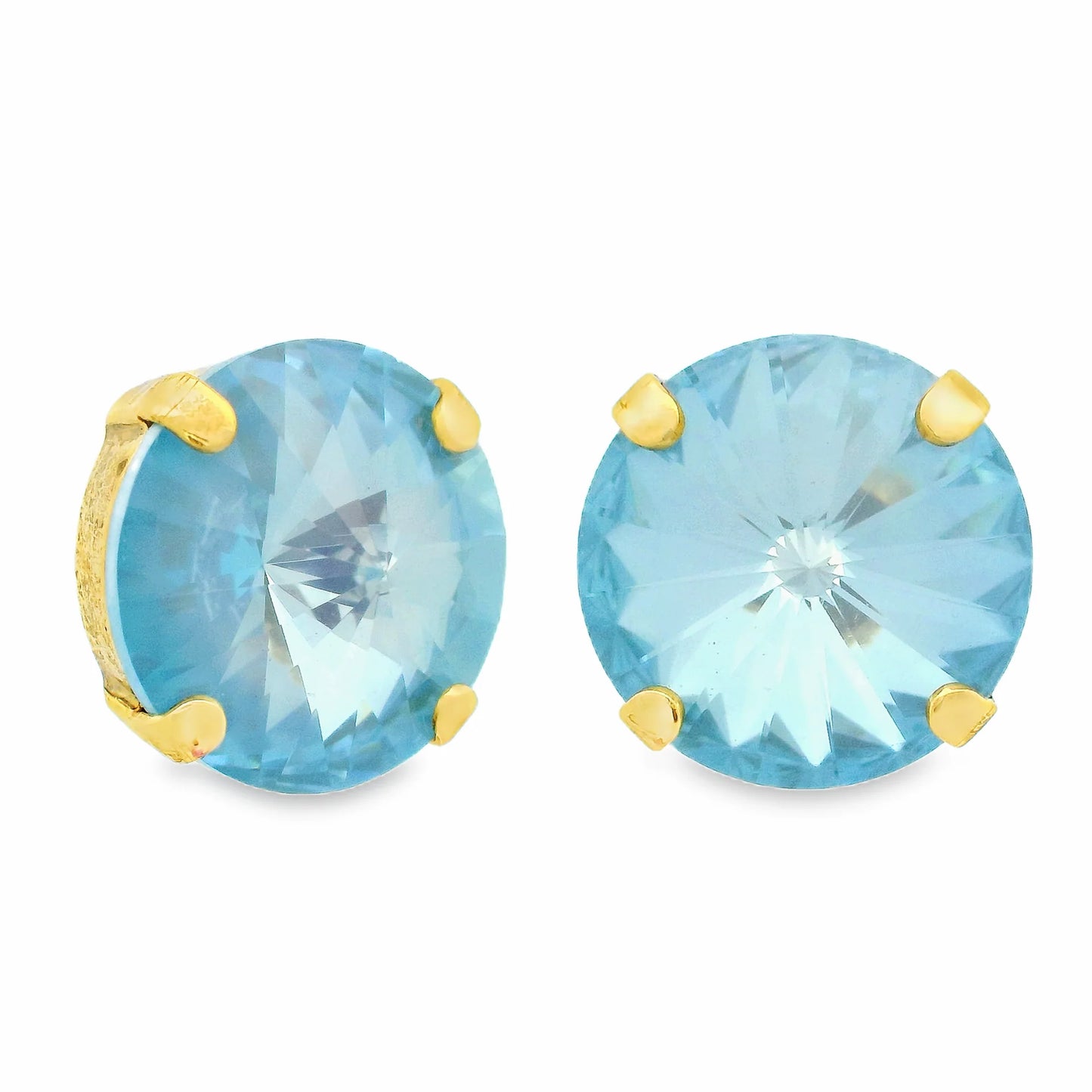 Basics Studs in Ultra Baby Blue