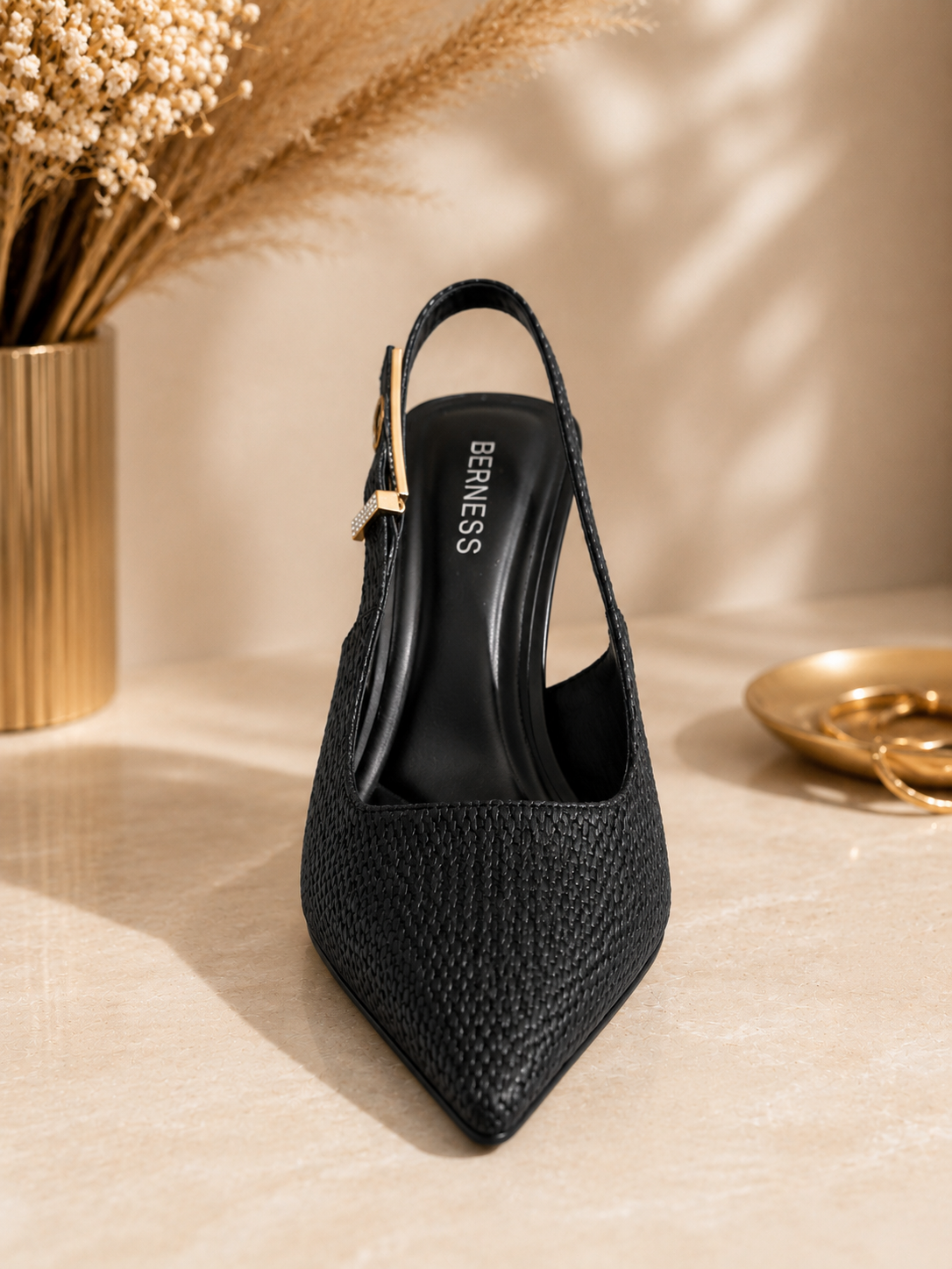 Bernes Chrysanthemums Shoe Black