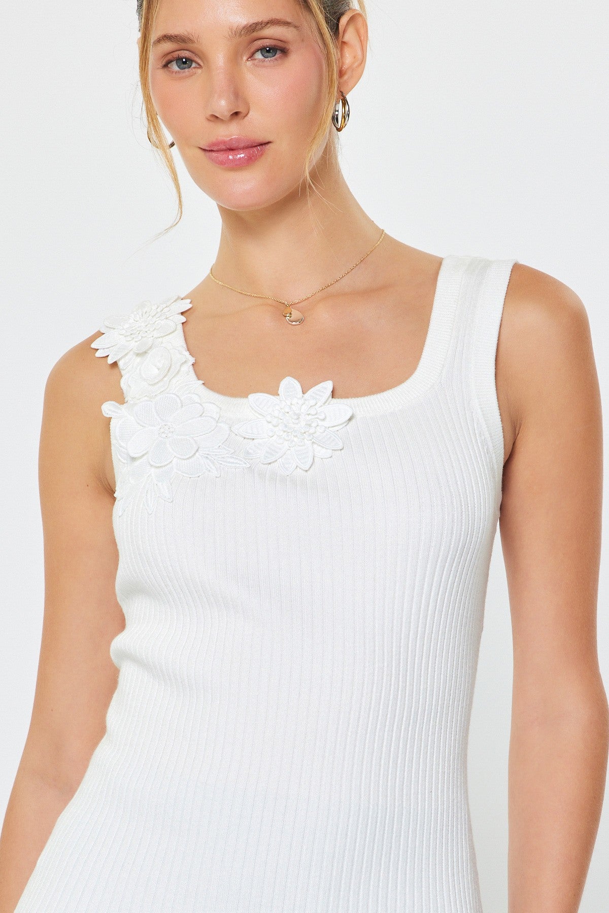 Flora Applique Square Neck Knit Tank Top White