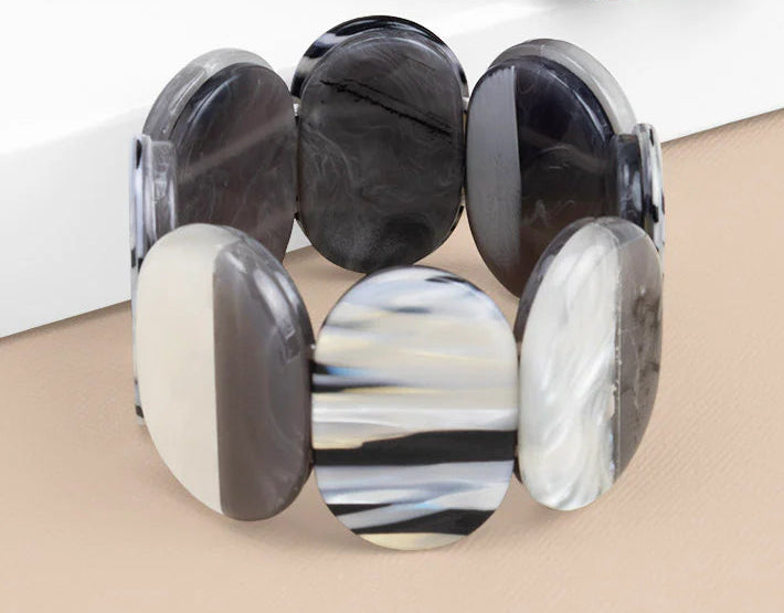 Glittering Resin Disc Stretch Bracelet Jewelry In White