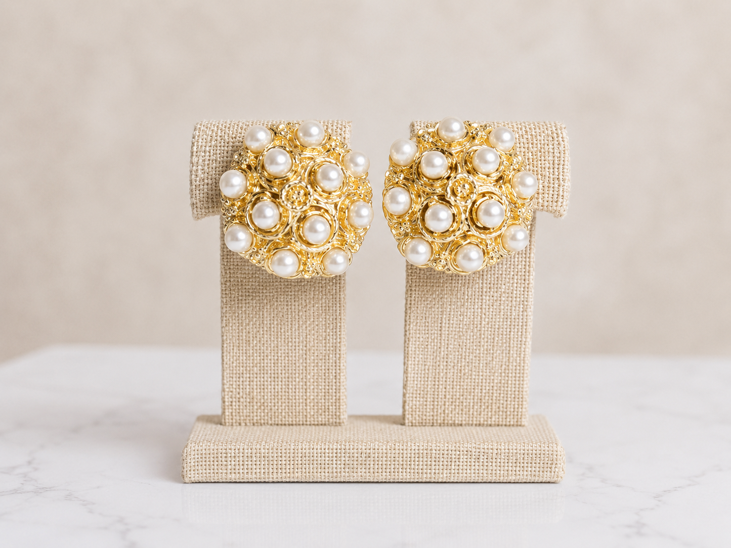 Round Earrings With Pearls
