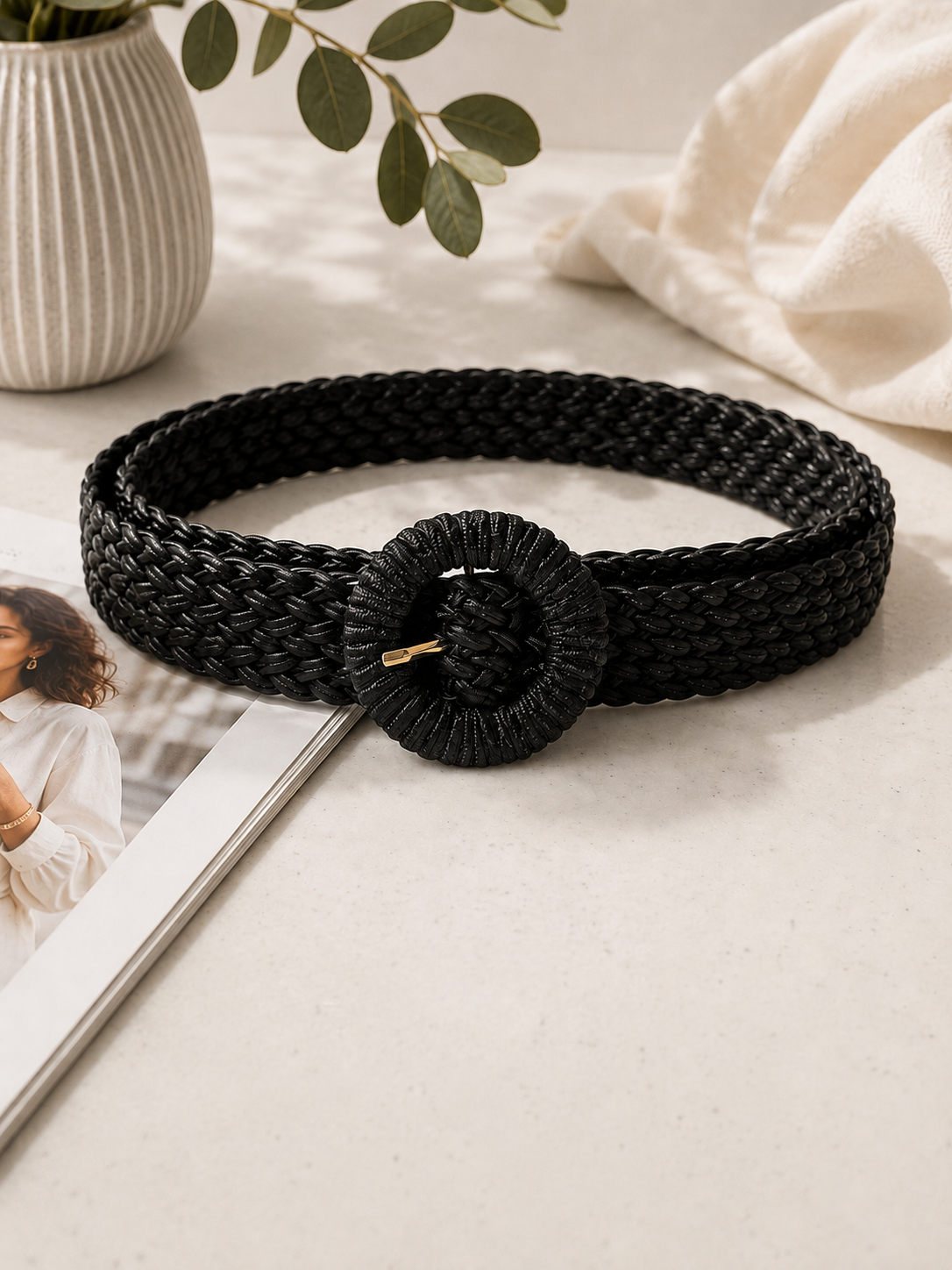 Black Woven Round Buckle Belt