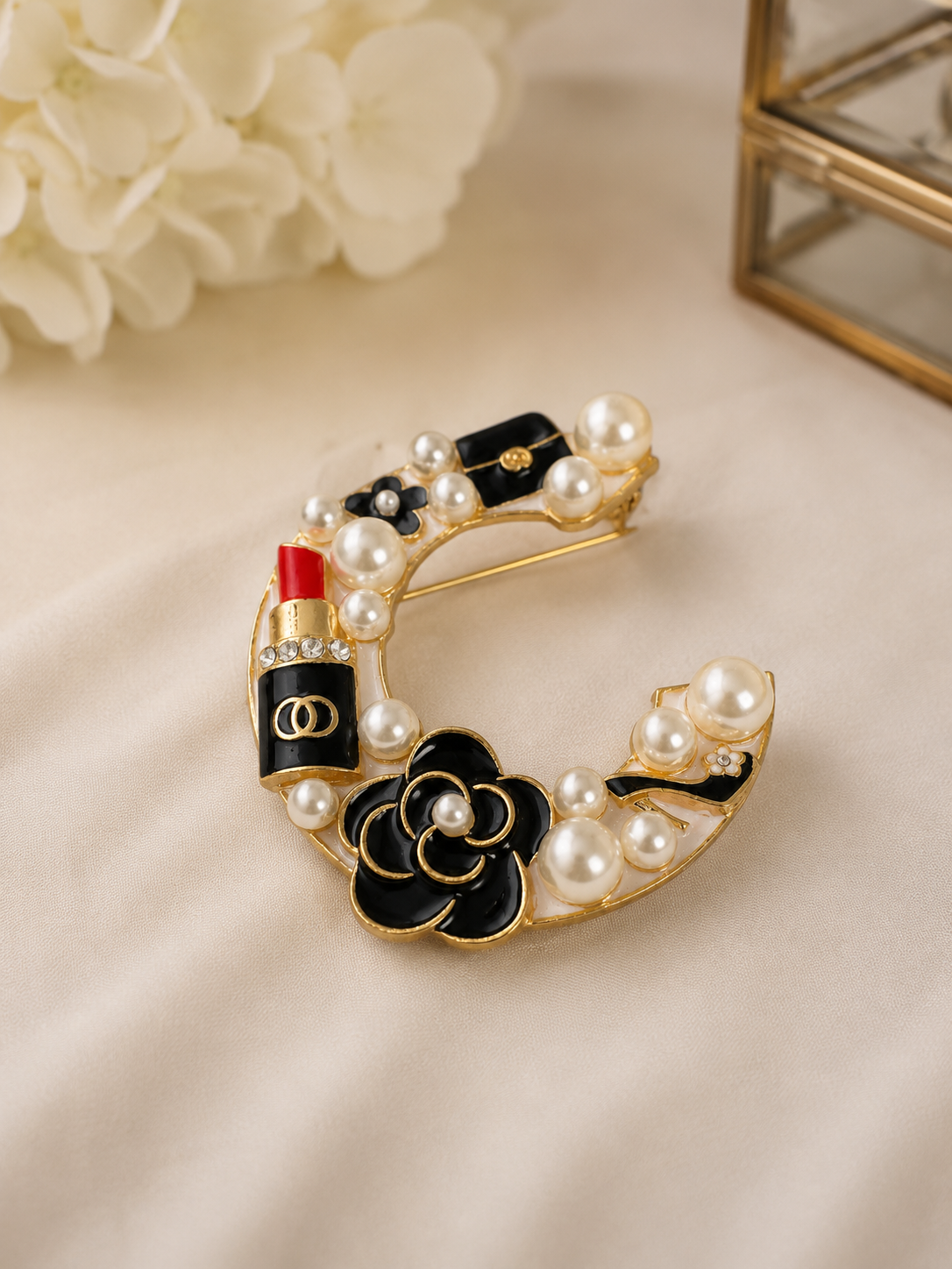 Inspired Luxe Pearl Statement Brooch