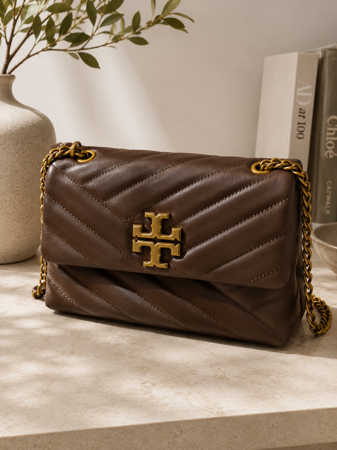 The cocoa luxe shoulder bag