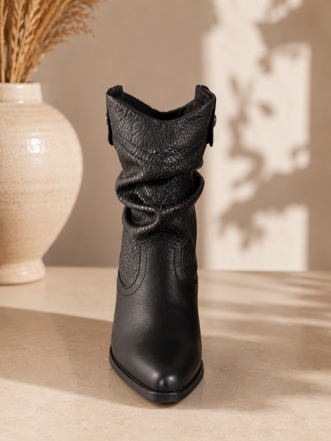 Black Boots Low (Bottucson 2 XXIII) in Snake Mamba B Preto