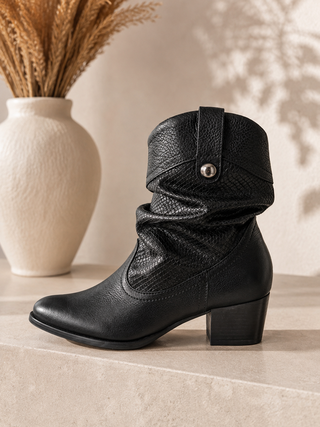 Black Boots Low (Bottucson 2 XXIII) in Snake Mamba B Preto