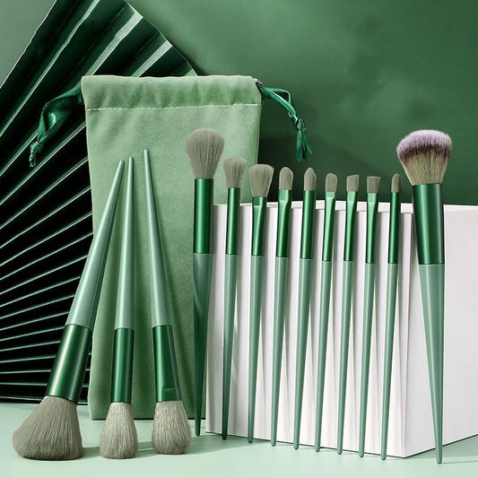 Simple Style Artificial Fiber Plastic Handgrip Makeup Brushes 1 Set In Green Mint