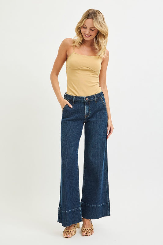 Mid Rise Fit Wide Leg Wide Hem Jeans